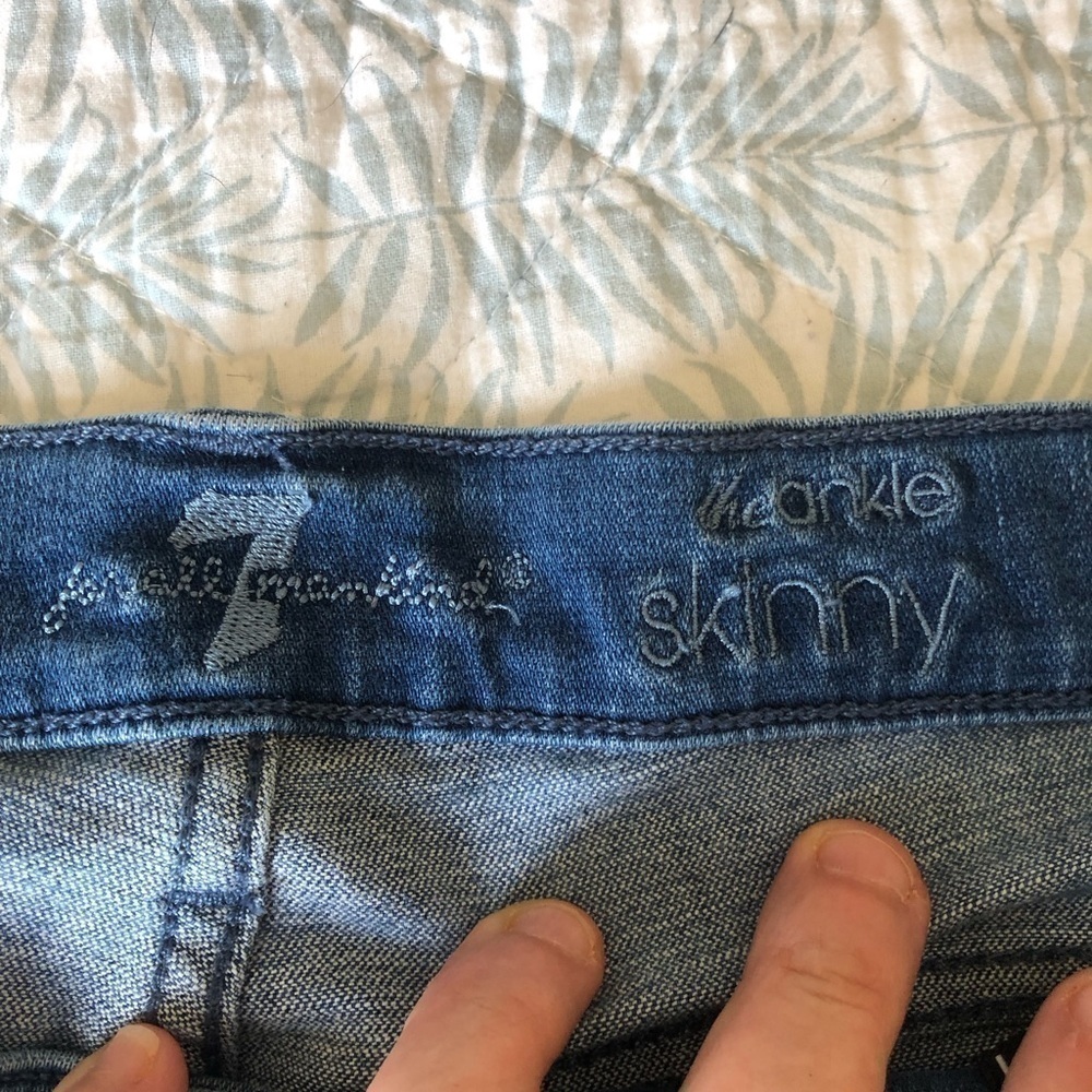 7 for All Mankind size 32. - Picture 9 of 11